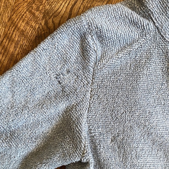 Grey The North Face Osito fleece jacket, size XL. Great condition, ships quickly - Picture 15 of 15